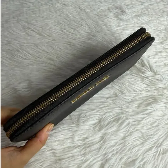 Michael Kors Black Zip Around Wallet - Picture 4 of 9